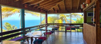 BUTTERFLY COTTAGE Almost Paradise - 1 bed Caribbean Hideaway