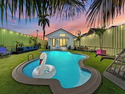 The Velvet Palm | Pool | Hot Tub | Midtown