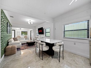 Interior - The Velvet Palm | Pool | Hot Tub | Midtown (Miami)