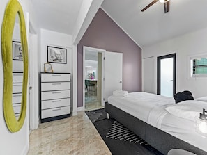 5 chambres, fer et planche à repasser, lit parapluie, Wi-Fi gratuit