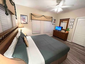 4 Schlafzimmer, Bügeleisen/Bügelbrett, kostenloses WLAN, Bettwäsche