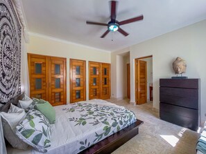 2 chambres, fer et planche à repasser, lit de bébé portatif, Wi-Fi