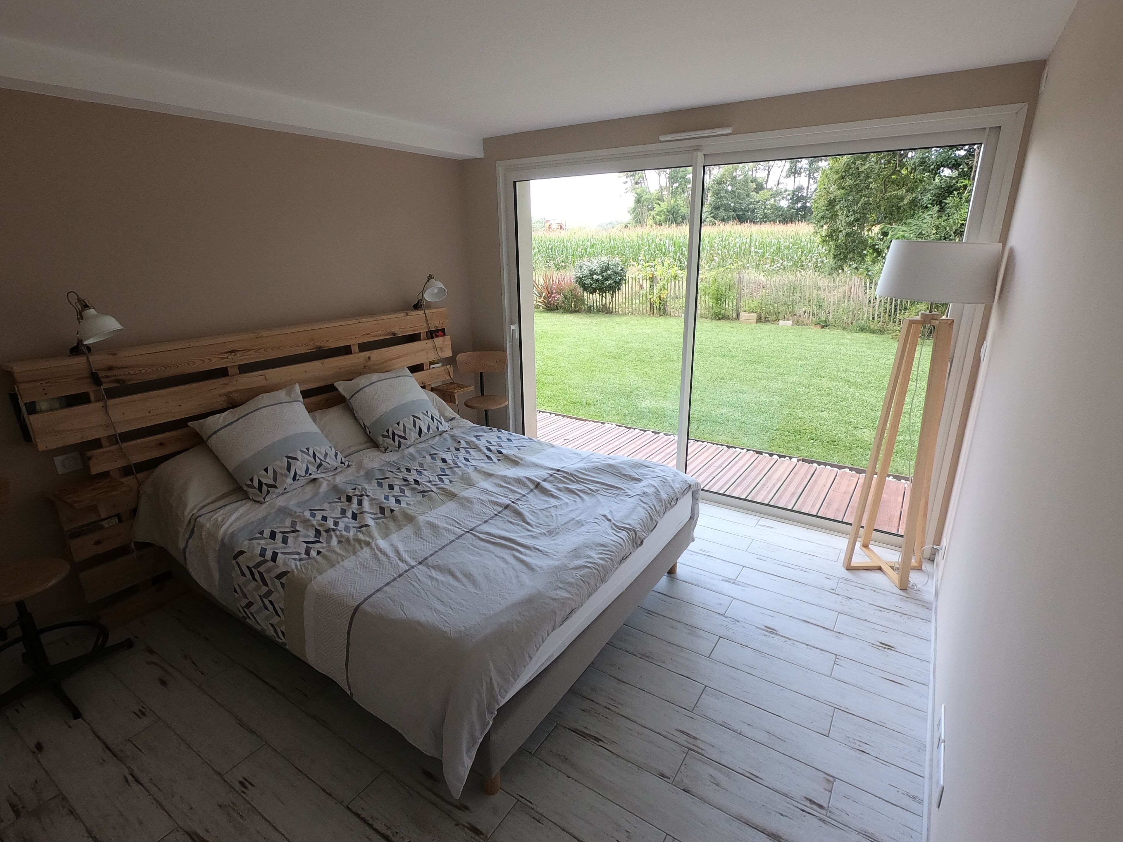 4 chambres, fer et planche à repasser, lit parapluie, Wi-Fi gratuit