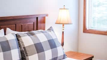 2 多间卧室、旅行婴儿床、免费 WiFi、床单