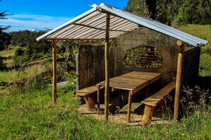 Outdoor dining - Rural cabin in the middle of La Calera's mountains (Cundinamarca)