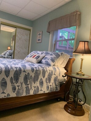 2 bedrooms, free WiFi, bed sheets - Log Cabin/Cottage on Watts Bar Lake (Ten Mile)