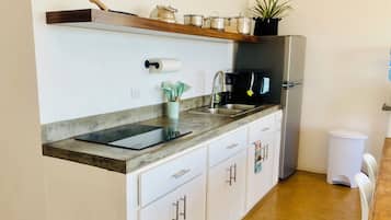 Oven, stovetop