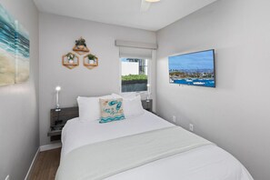 3 camere, una scrivania, ferro/asse da stiro, culla da viaggio