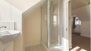 House, Private Bathroom, Canal View | Bathroom