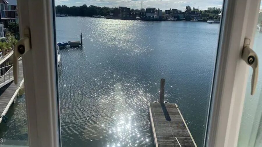 Abingdon House - 4 BR on the Marina