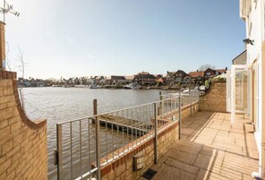House, Private Bathroom, Canal View | Exterior