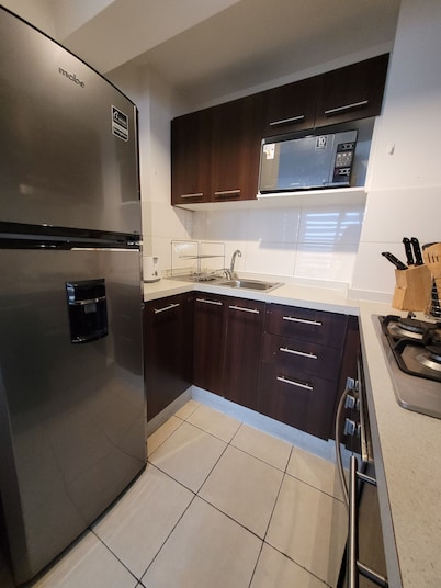 EXELENTE VISTA AL MAR Y MUY CERCANOS A PLAYAS, CENTRO DE LA CIUDAD.