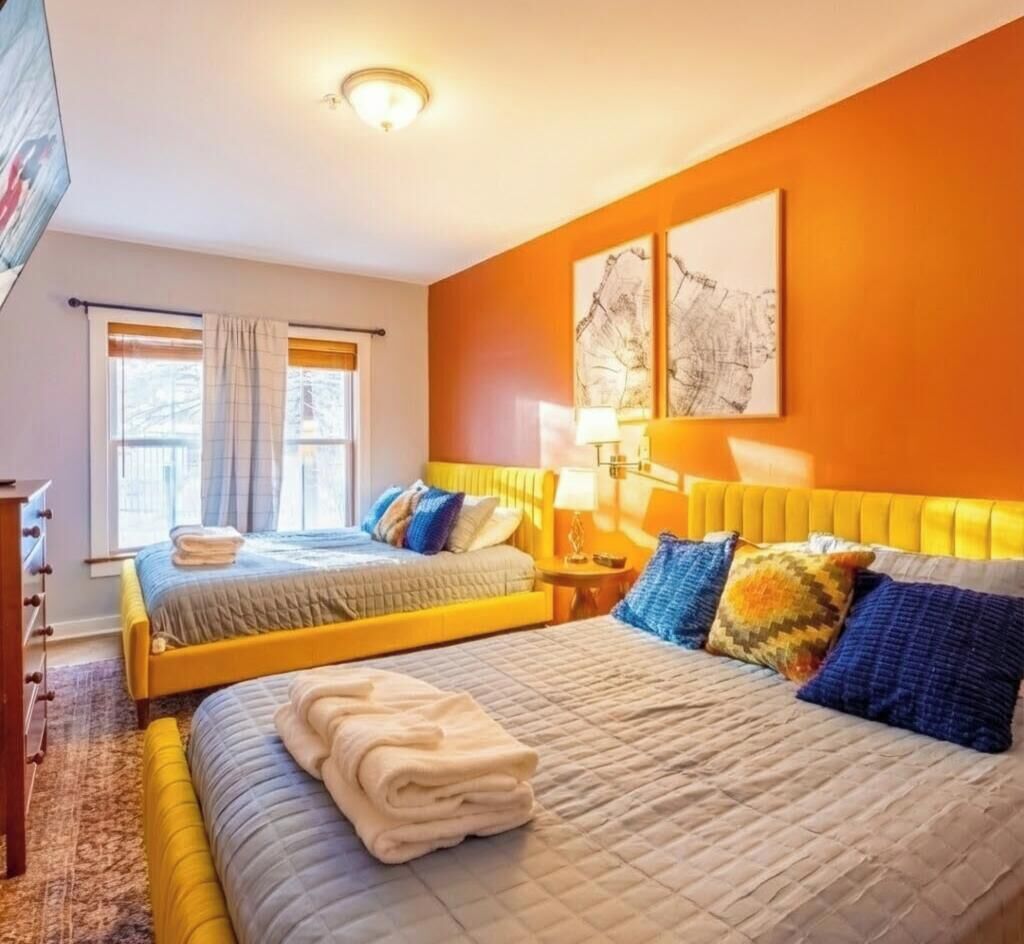 2 bedrooms, desk, iron/ironing board, free WiFi