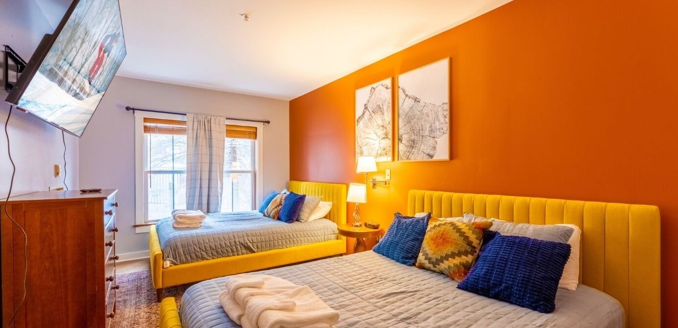 2 bedrooms, desk, iron/ironing board, free WiFi