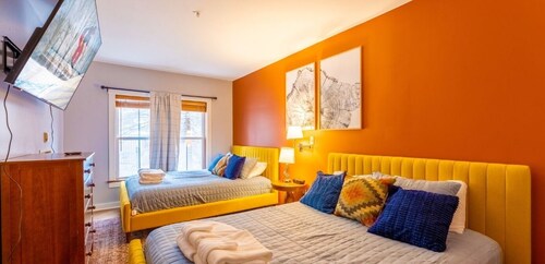 Lux Stay USA| Pool view Hearthstone Ski-in/Out, AS125 1BR+Den