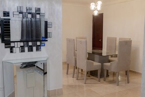 تناول الطعام