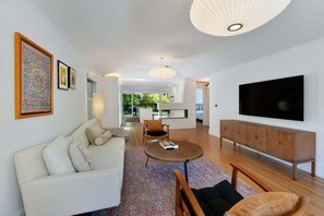 Smart TV, fireplace, books