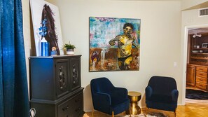 Interior - MONTHLY DISCOUNTS-Valley Ho Neighbor-Peaceful-Roomy-Pool-Arts Dist (Scottsdale)