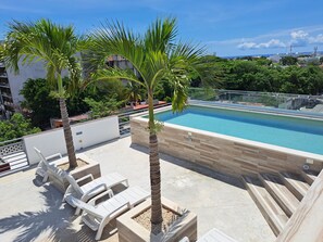 Outdoor pool, pool loungers - Condo Kiaraluna (Playa del Carmen)