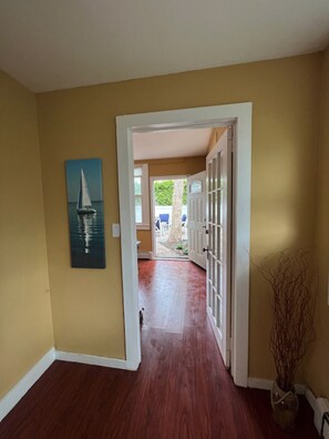 Interior - Lovely Guest Cottage in an Historic Quiogue Barn (Westhampton Beach)