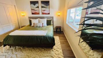 6 bedrooms, iron/ironing board, travel cot, free WiFi