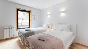 2 habitaciones, tabla de planchar con plancha y acceso a internet