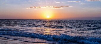 Beach House Walking Distance to Everything