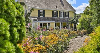 Warm Brook Farm | 1792 Vermont Farmhouse, Hot Tub, Koi Pond & Gardens