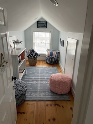 Interior - Spacious family friendly home in Naushop close to town and beaches. (Nantucket)