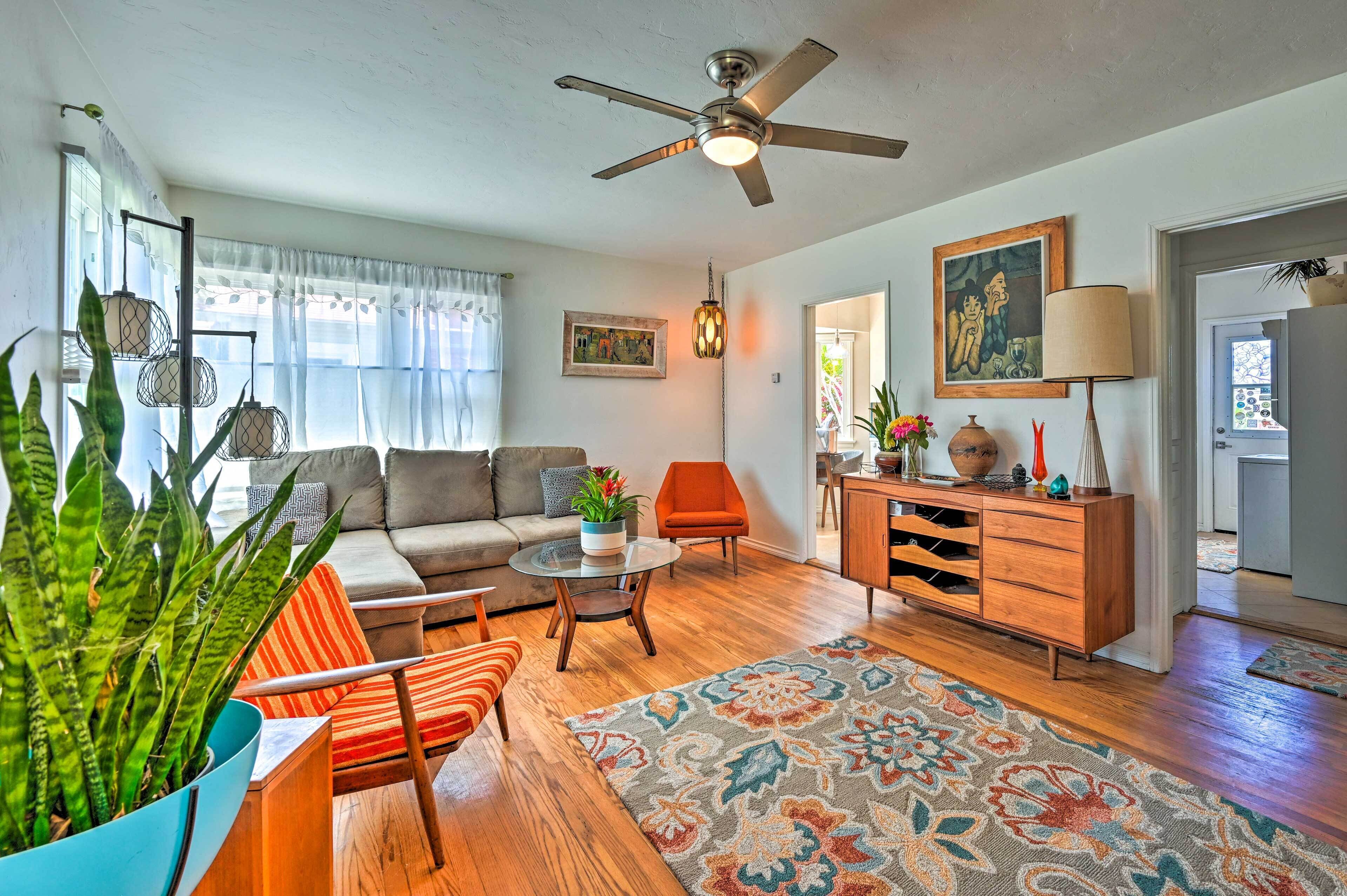 Central Oceanside Home: Extended Stays Welcome!