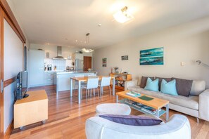 تلفزيون، مكتب