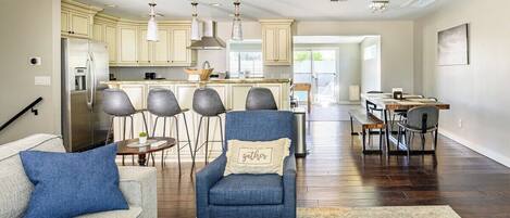 Smart-TV, DVD-Player, Tischfußball, Videothek