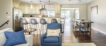 Pet-Friendly Luxury Retreat with Private Pool near Old Town Scottsdale