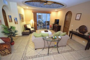 Televisio, työhuone