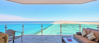 Luxury Beach Condo Stunning Views