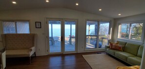 Smart TV, fireplace, table football, books - 
Experience Blissful Lakeside Living: Retreat with Stunning Views, Beach Access (Bowmanville)