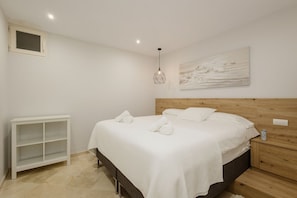 3 chambres, fer et planche Ă repasser, Wi-Fi, draps fournis