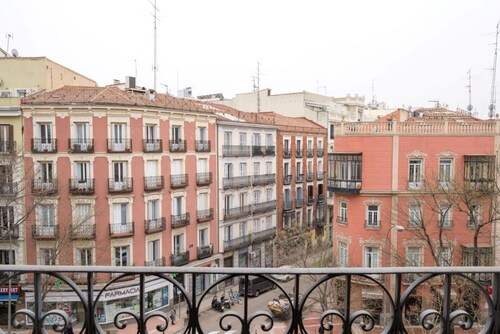 Apartamento Premium 2 Dormitorios 1 Baño con Balcón