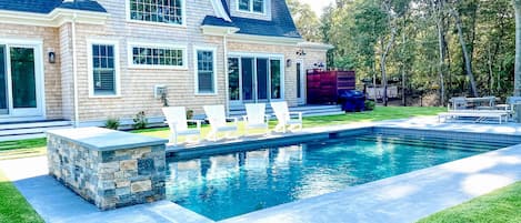 حمّام سباحة خارجي