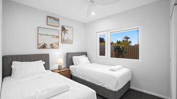 4 Schlafzimmer, Bügeleisen/Bügelbrett, WLAN, Bettwäsche