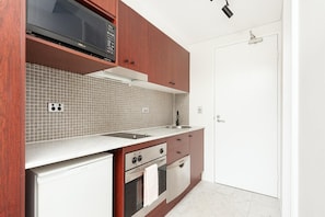 Microwave, dishwasher