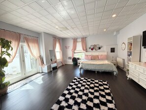 5 bedrooms, free WiFi