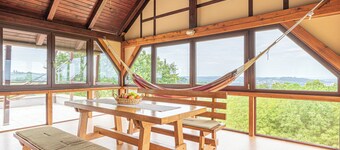 Vineyard Cottage -Wine Tours -Wellness -Adventures