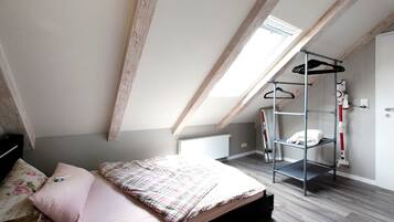 1 Schlafzimmer, Bügeleisen/Bügelbrett, kostenloses WLAN, Bettwäsche