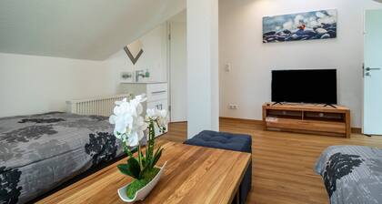Ferienwohnung Alpenblick mit Bergblick, Balkon und WLAN