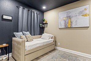 Interior - Family Luxury Retreat Near Sea World with King Bed (San Antonio)
