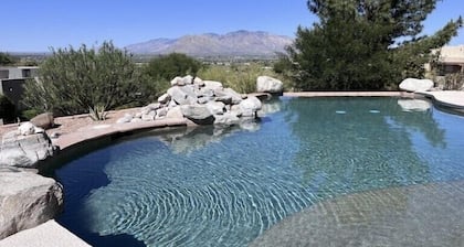 Northwest Tucson View Home w/Spa and Heated Pool, convenient to everything