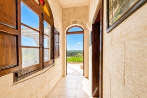 Interior - Villayana Gozitan Farmhouse with pool, San Lawrenz Gozo, Malta (San Lawrenz Gozo)