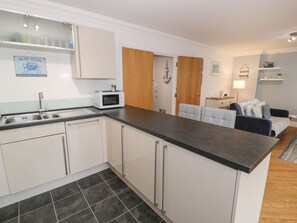 Cottage | Interior - Apartment 6 (Pwllheli)