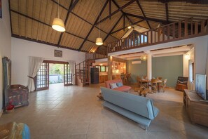 リビング エリア